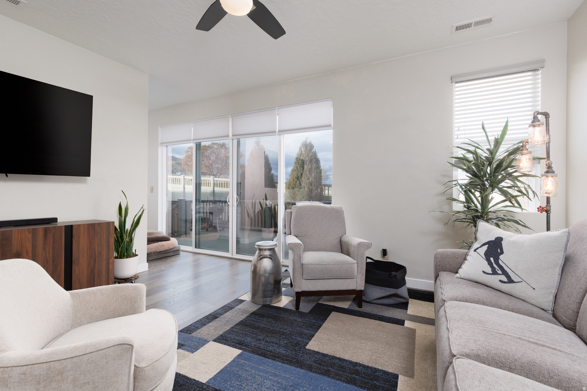 HAWKS ESTATES - Residential