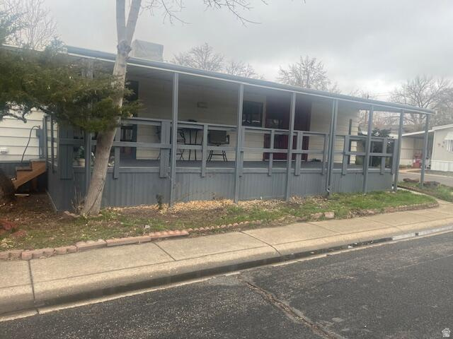 COUNTRY CLUB ESTATES - Residential