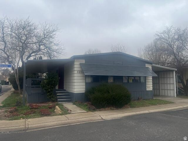 COUNTRY CLUB ESTATES - Residential