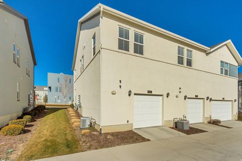 Tiny photo for 6193 W BIRCH RUN RD S #11378, South Jordan, UT 84009 (MLS # 2133463)