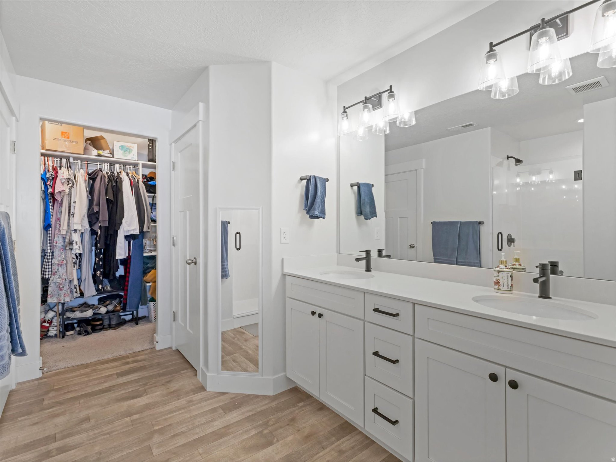 BRINGHURST STATION - Residential