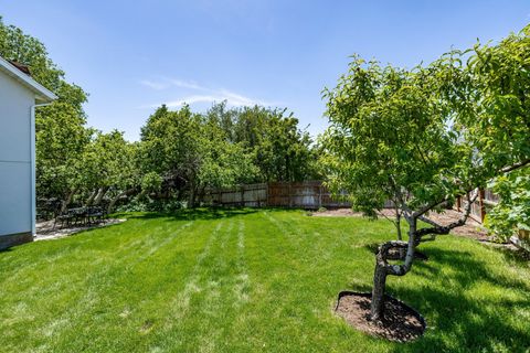 Tiny photo for 4863 GLASMANN WAY, South Ogden, UT 84403 (MLS # 2162869)