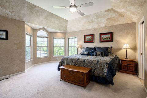 Tiny photo for 4863 GLASMANN WAY, South Ogden, UT 84403 (MLS # 2162869)