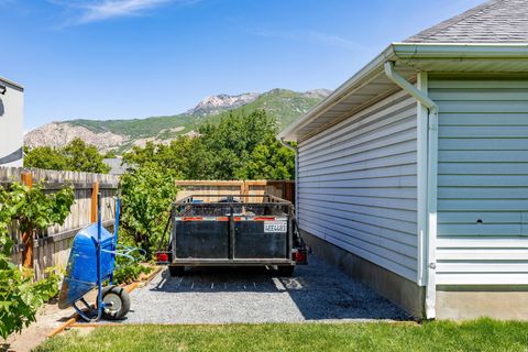 Tiny photo for 4863 GLASMANN WAY, South Ogden, UT 84403 (MLS # 2162869)