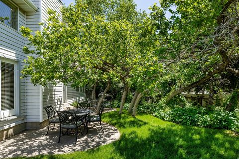 Tiny photo for 4863 GLASMANN WAY, South Ogden, UT 84403 (MLS # 2162869)