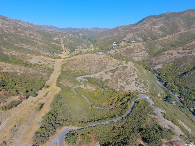 CRITERION SOLAR COMMUNITY - Land