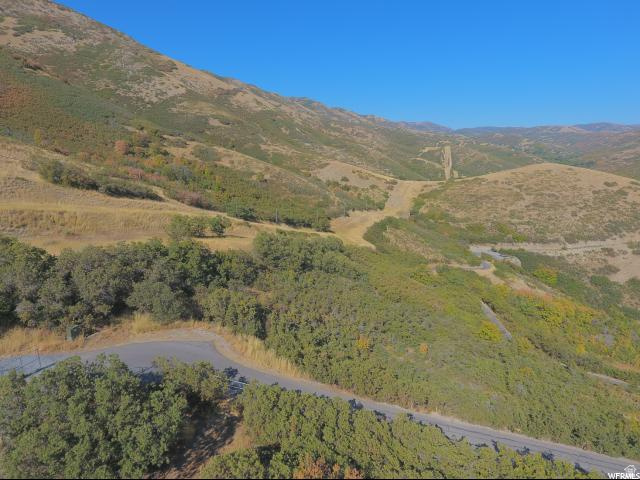 CRITERION SOLAR COMMUNITY - Land