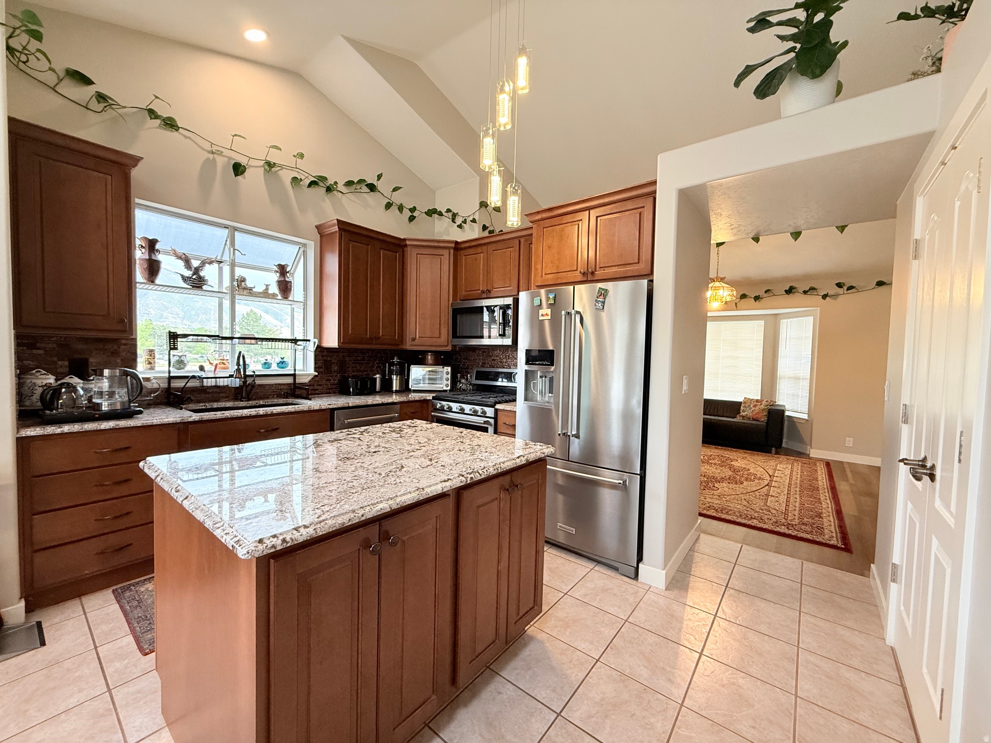 ABBOTTSFORD - Residential
