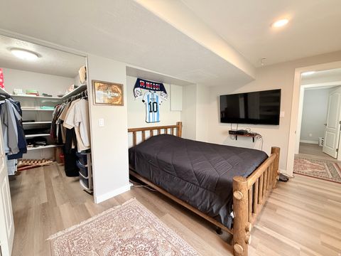 Tiny photo for 681 E ABBOTTSFORD CT S, Sandy, UT 84070 (MLS # 2158582)