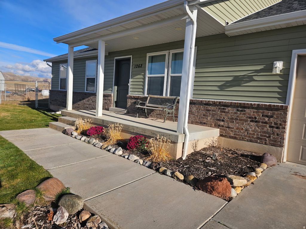 Photo of 1262 N 1250 E, Preston, ID 83263 (MLS # 2123498)