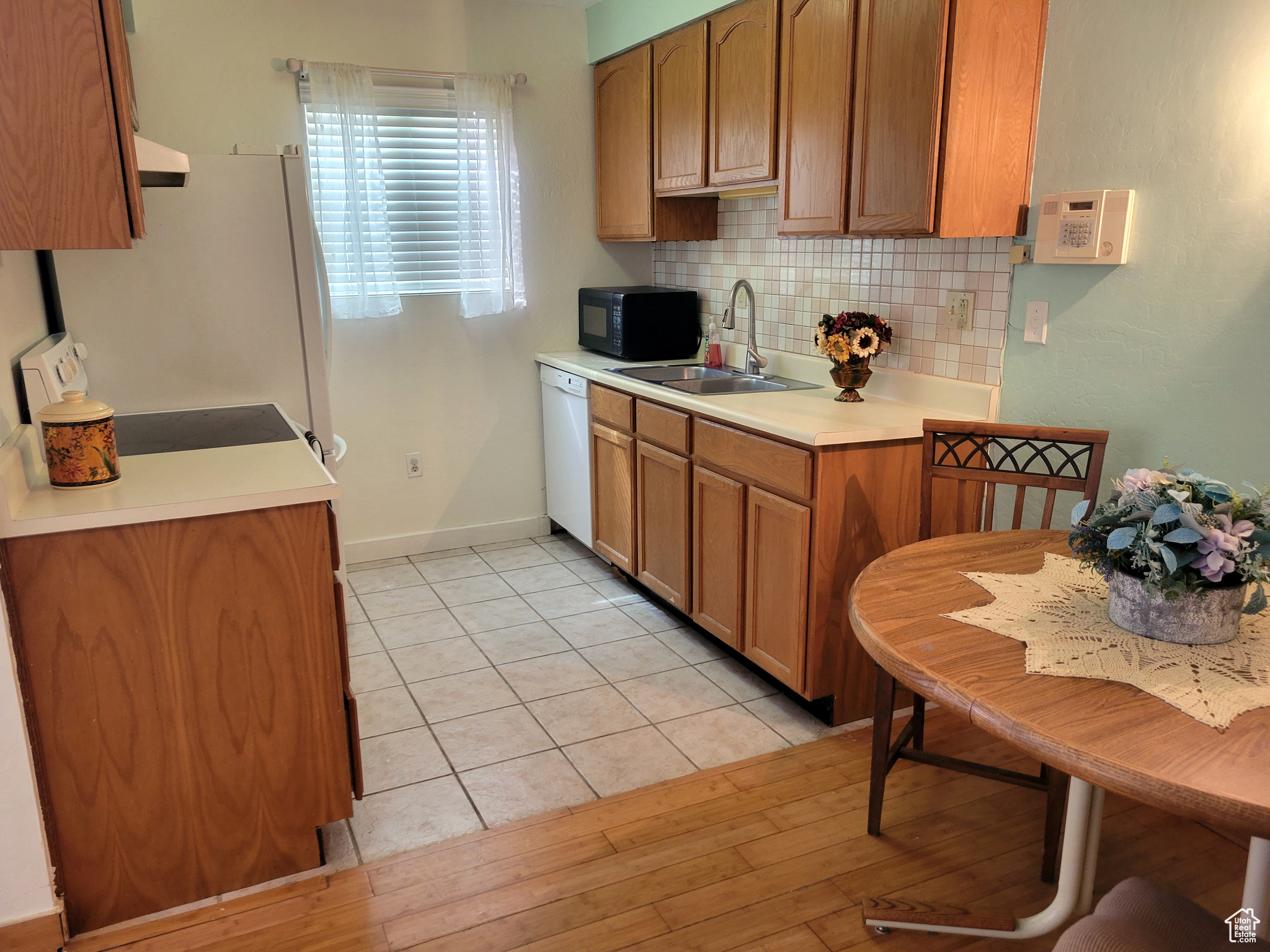 3618 CONDO HOA (FORMERLY MOUNTAIN VIEW) - Residential