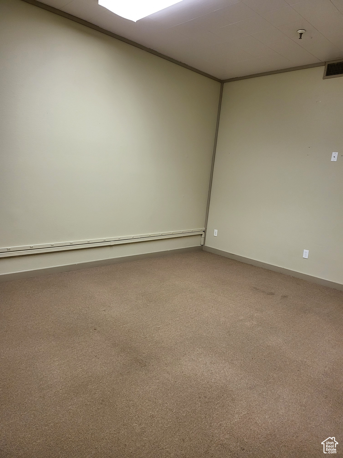 UNION SQUARE - Commercial Lease