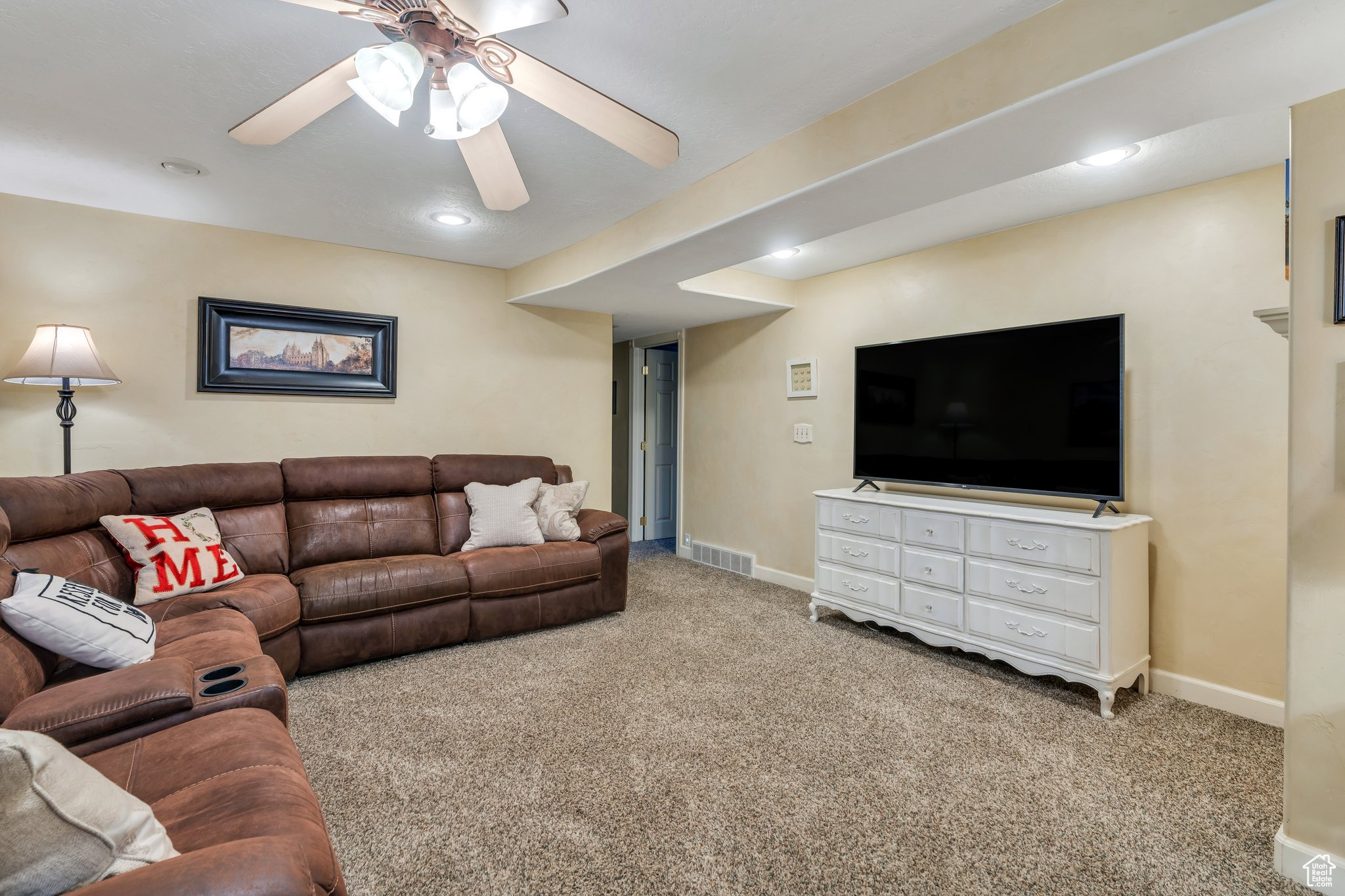 Lehi, Utah 84043, United States, 4 Bedrooms Bedrooms, ,3 BathroomsBathrooms,Residential,Pending,146141