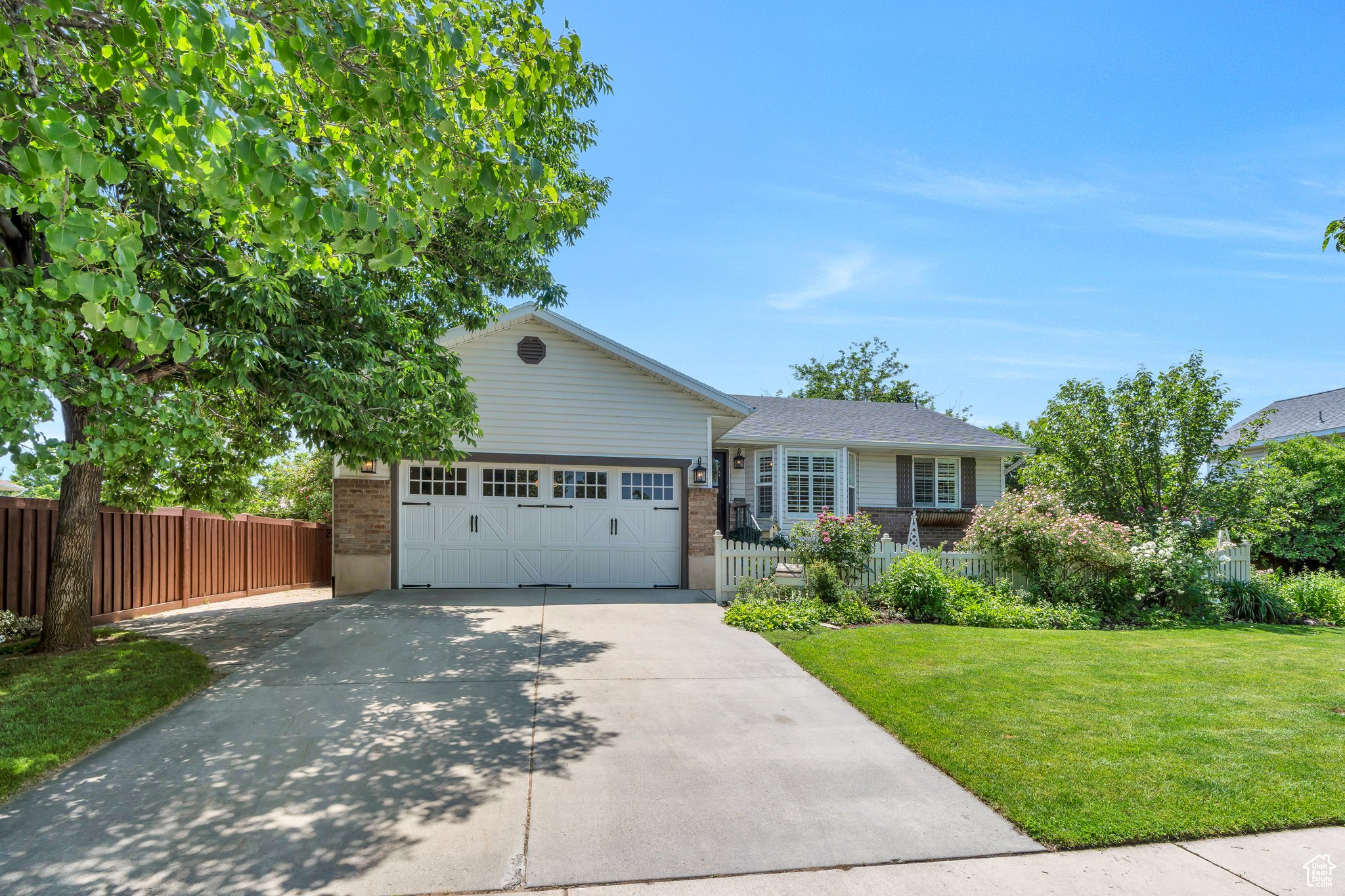 Lehi, Utah 84043, United States, 4 Bedrooms Bedrooms, ,3 BathroomsBathrooms,Residential,Pending,146141