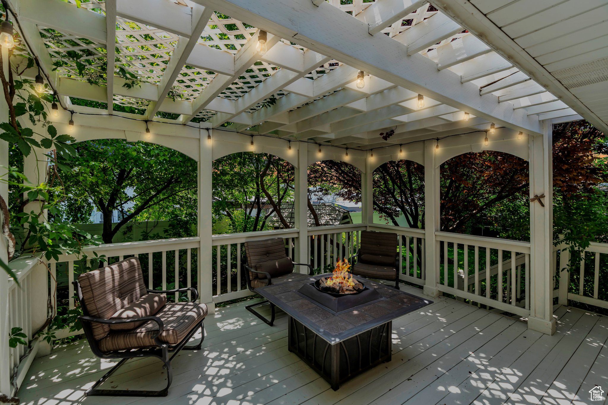 Lehi, Utah 84043, United States, 4 Bedrooms Bedrooms, ,3 BathroomsBathrooms,Residential,Pending,146141