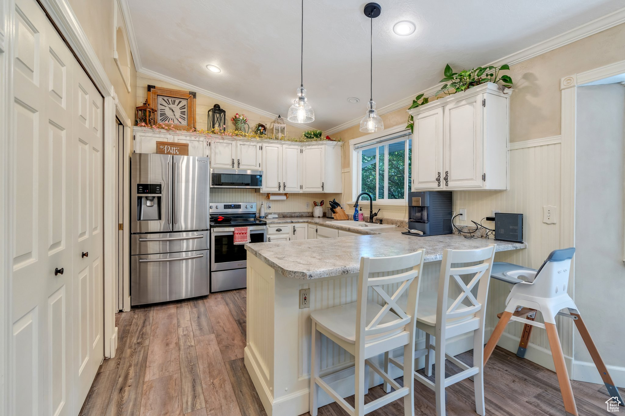 Lehi, Utah 84043, United States, 4 Bedrooms Bedrooms, ,3 BathroomsBathrooms,Residential,Pending,146141