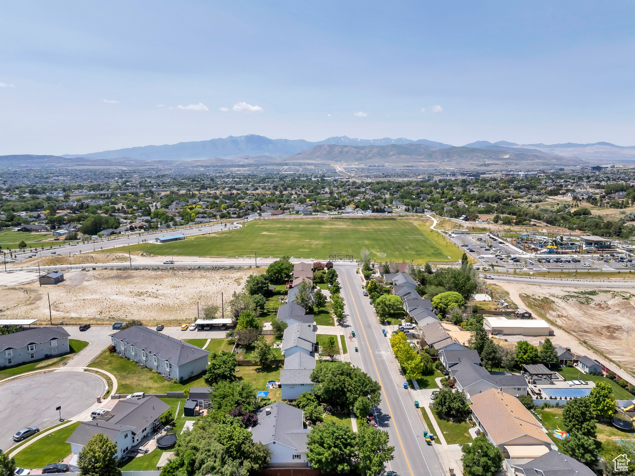 Lehi, Utah 84043, United States, 4 Bedrooms Bedrooms, ,3 BathroomsBathrooms,Residential,Pending,146141