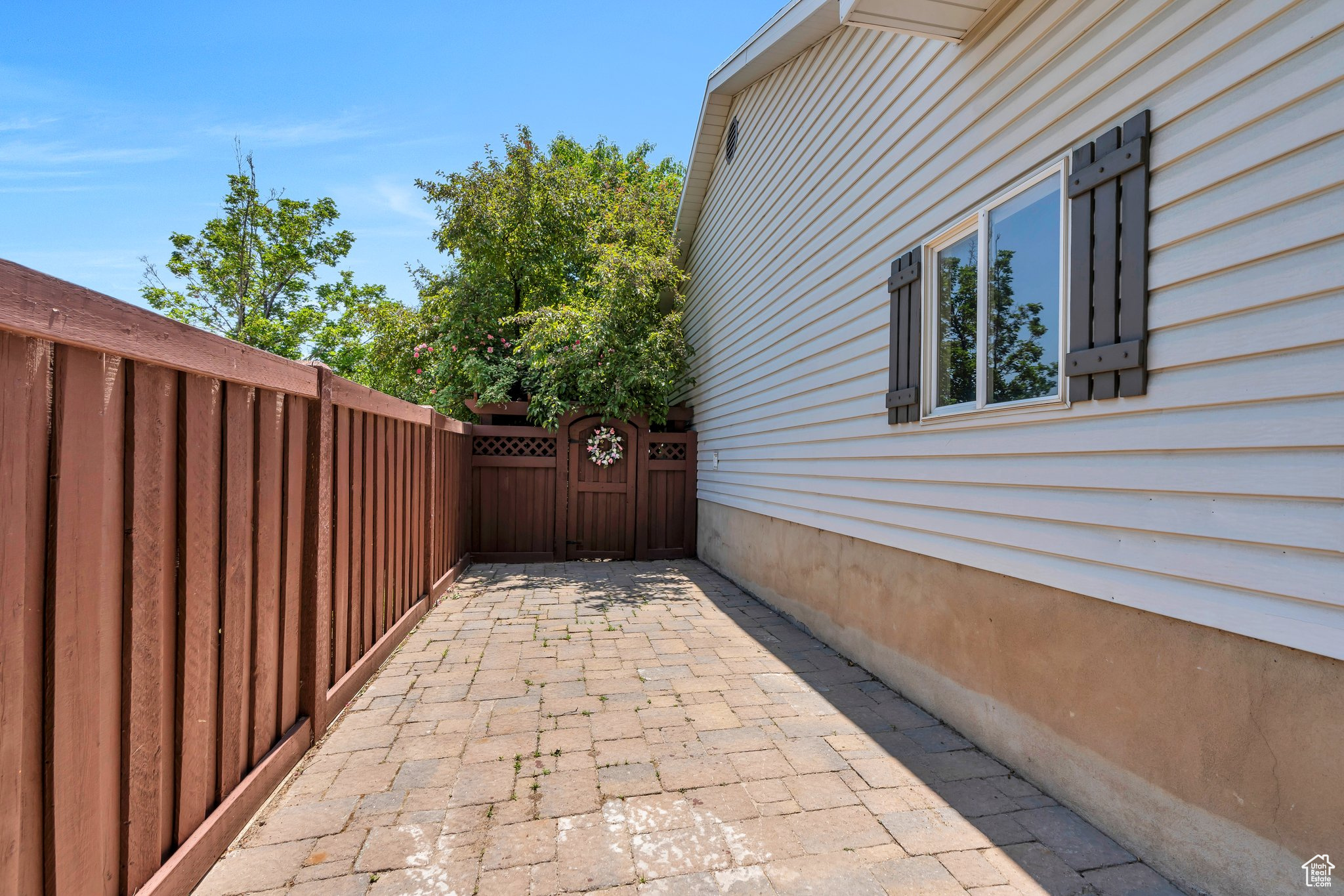 Lehi, Utah 84043, United States, 4 Bedrooms Bedrooms, ,3 BathroomsBathrooms,Residential,Pending,146141