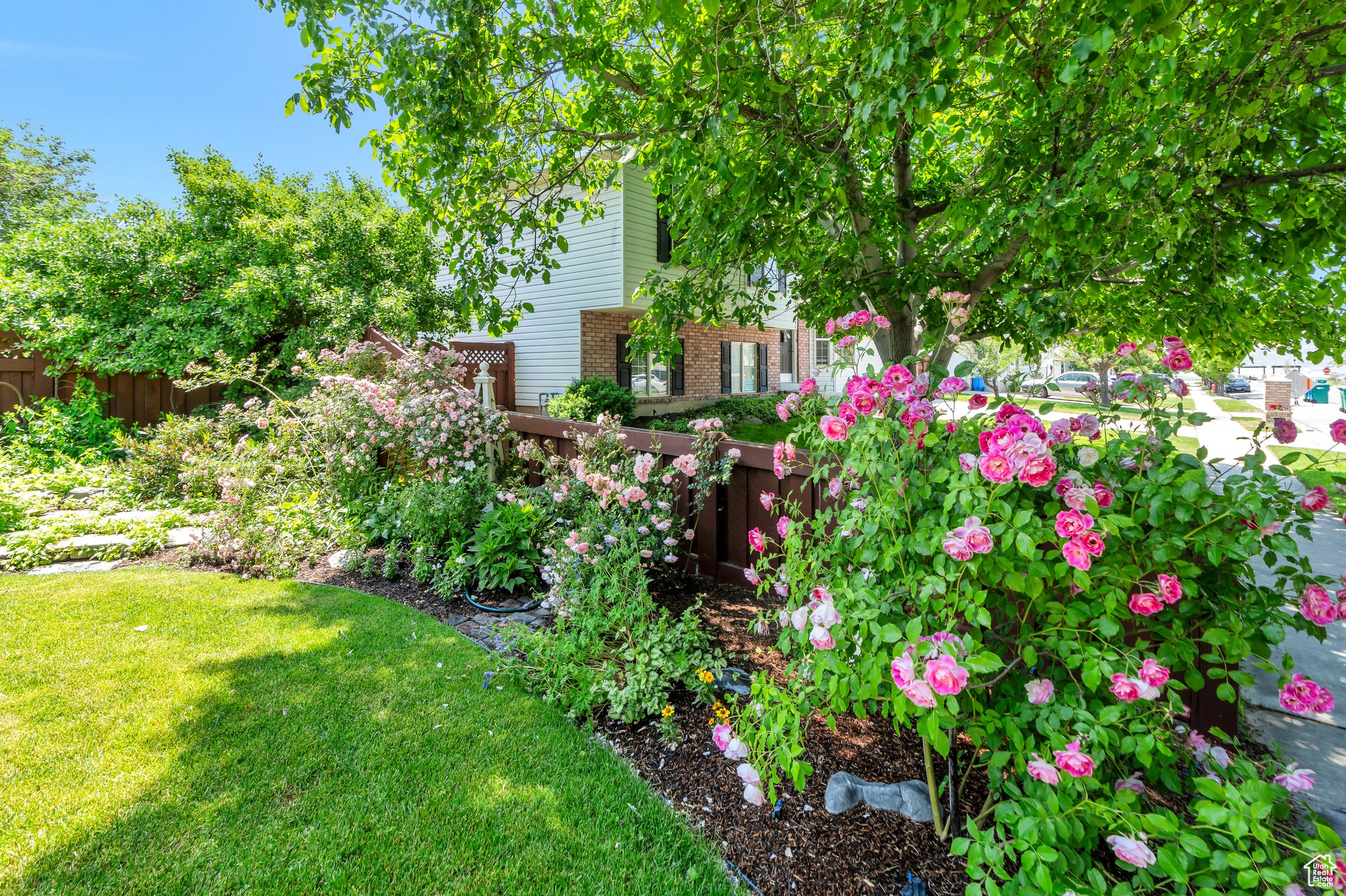 Lehi, Utah 84043, United States, 4 Bedrooms Bedrooms, ,3 BathroomsBathrooms,Residential,Pending,146141