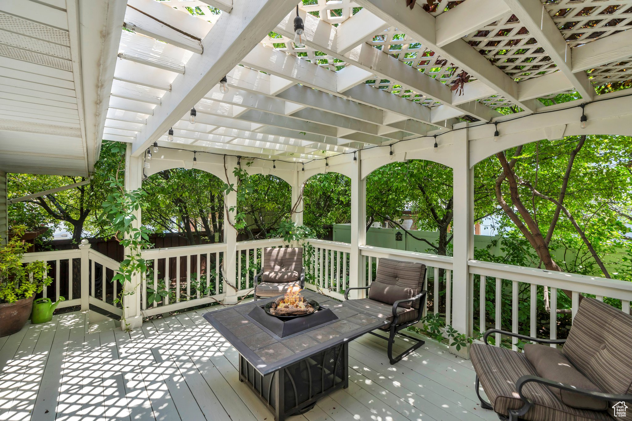 Lehi, Utah 84043, United States, 4 Bedrooms Bedrooms, ,3 BathroomsBathrooms,Residential,Pending,146141