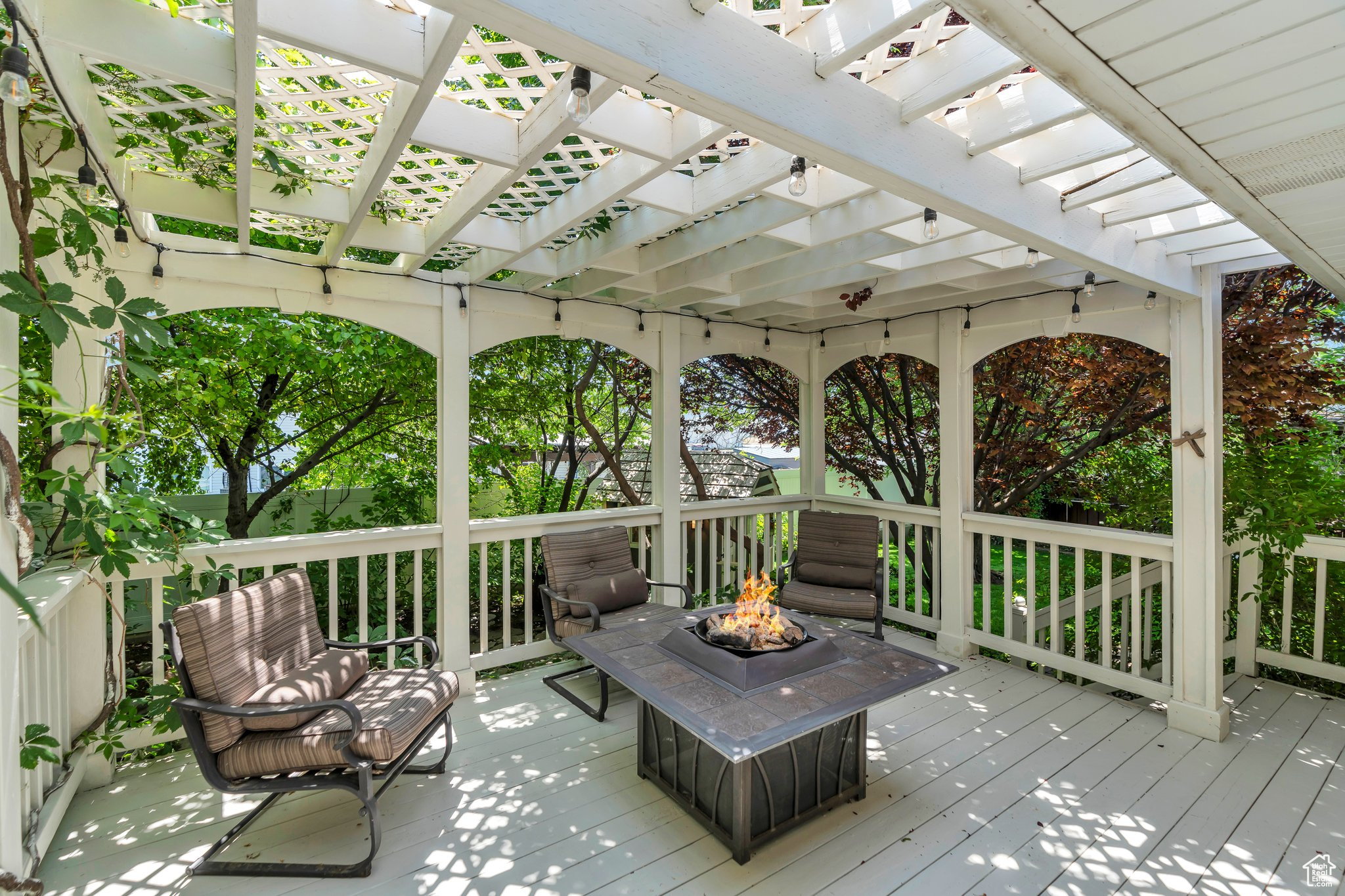 Lehi, Utah 84043, United States, 4 Bedrooms Bedrooms, ,3 BathroomsBathrooms,Residential,Pending,146141