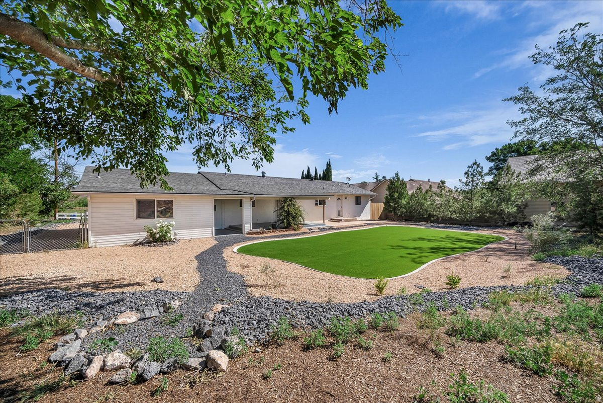 HURRICANE TOWNSITE - Residential