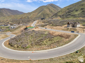 MAPLE BENCH ESTATES - Land