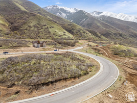 MAPLE BENCH ESTATES - Land