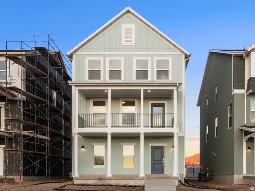 This Charlotte plan offers main level "flex room", a large great room, gourmet kitchen with quartz countertops and stainless steel appliances and large walk in pantry. Vaulted primary suite, double sinks, walk-in with custom closet inserts. Trailside community features an upcoming hammock park, playground, Paw Park, bike and walking trials! Visit our model home at 1839 W 1150 N, Layton, UT 84041 Tues-Sat, 11 AM - 6 PM.