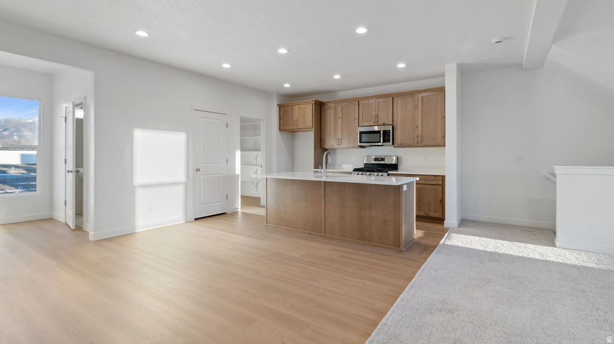 TRAILSIDE - Residential