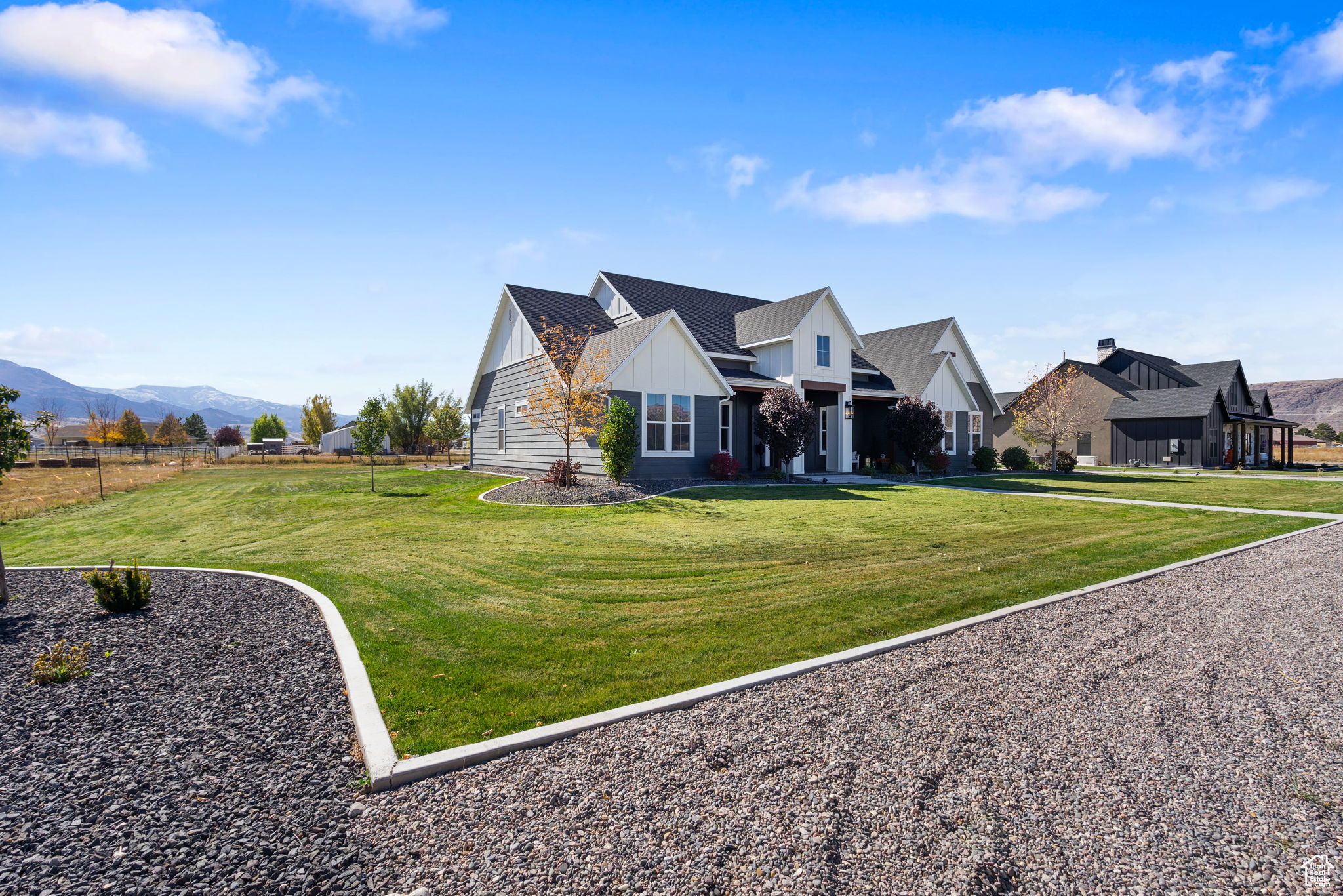 NORTH MEADOW - Residential