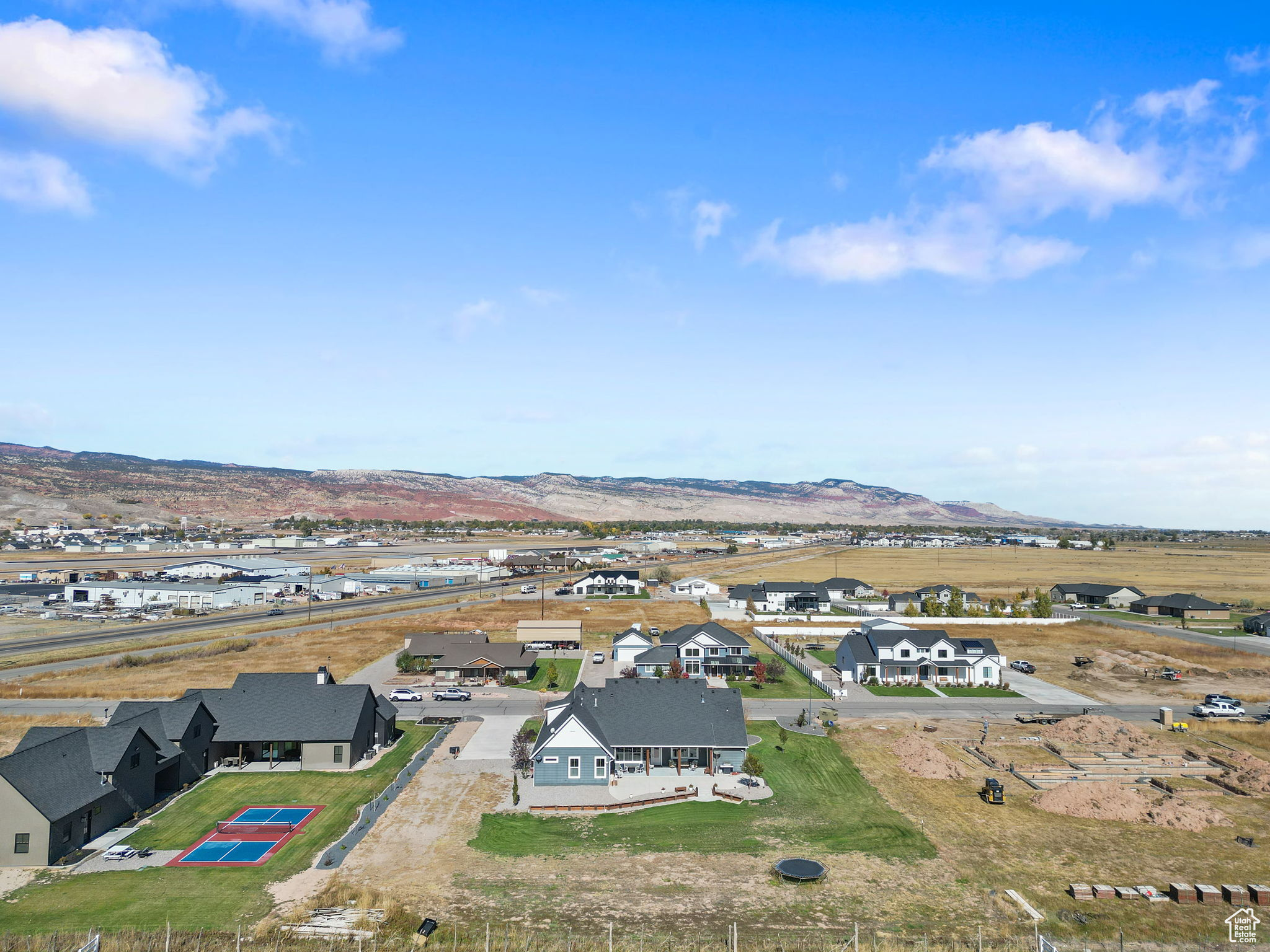 NORTH MEADOW - Residential