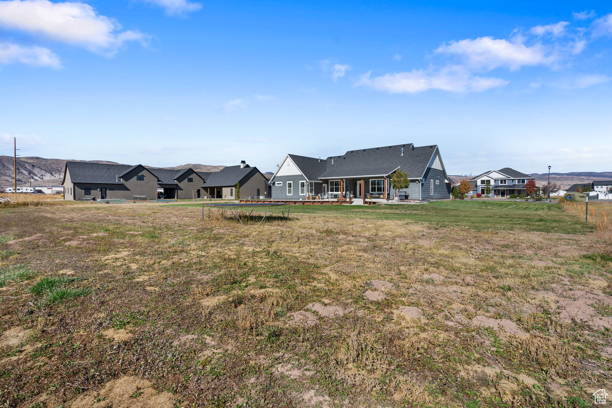 NORTH MEADOW - Residential