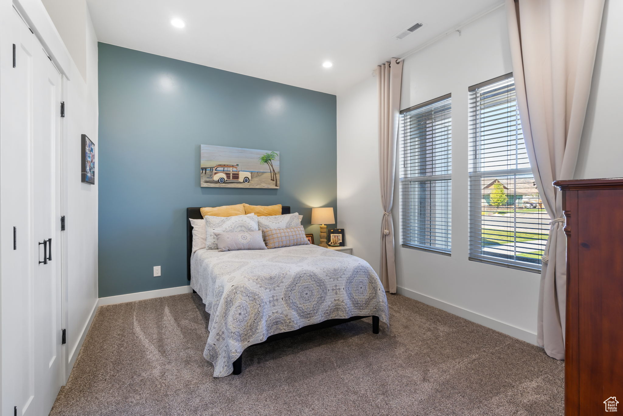 NORTH MEADOW - Residential