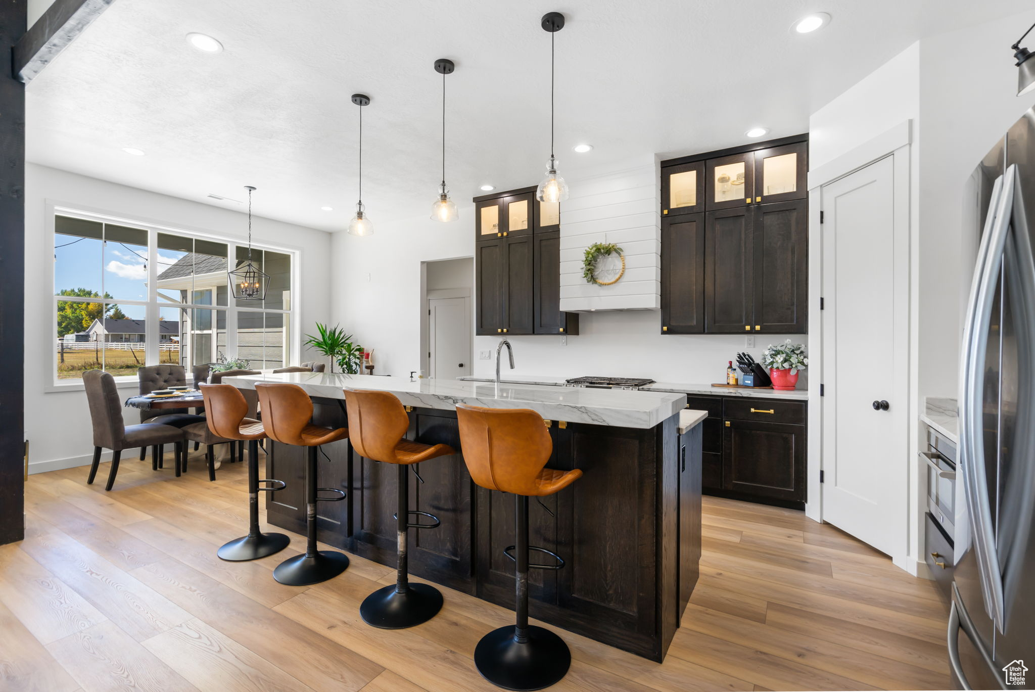 NORTH MEADOW - Residential