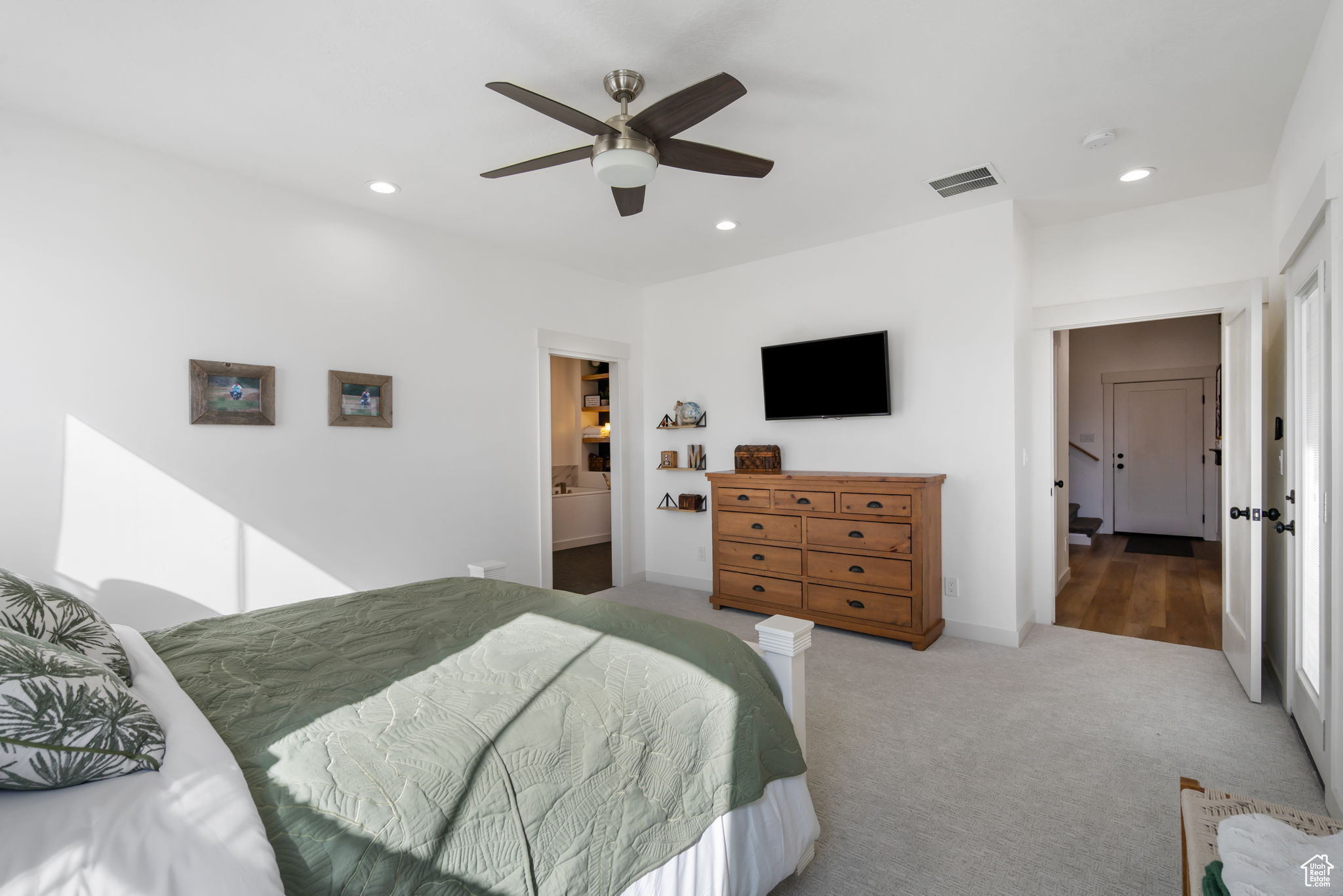 NORTH MEADOW - Residential