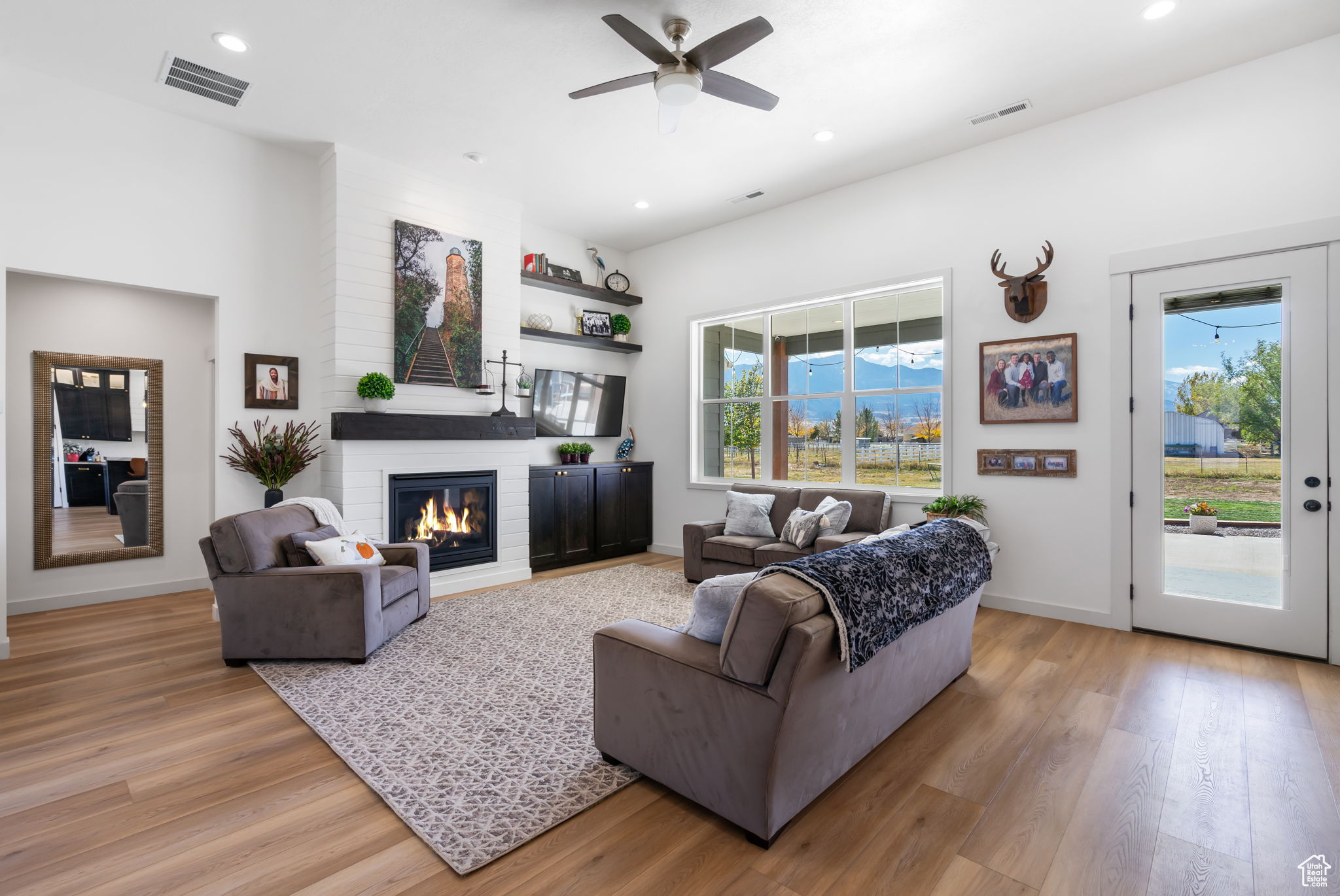 NORTH MEADOW - Residential