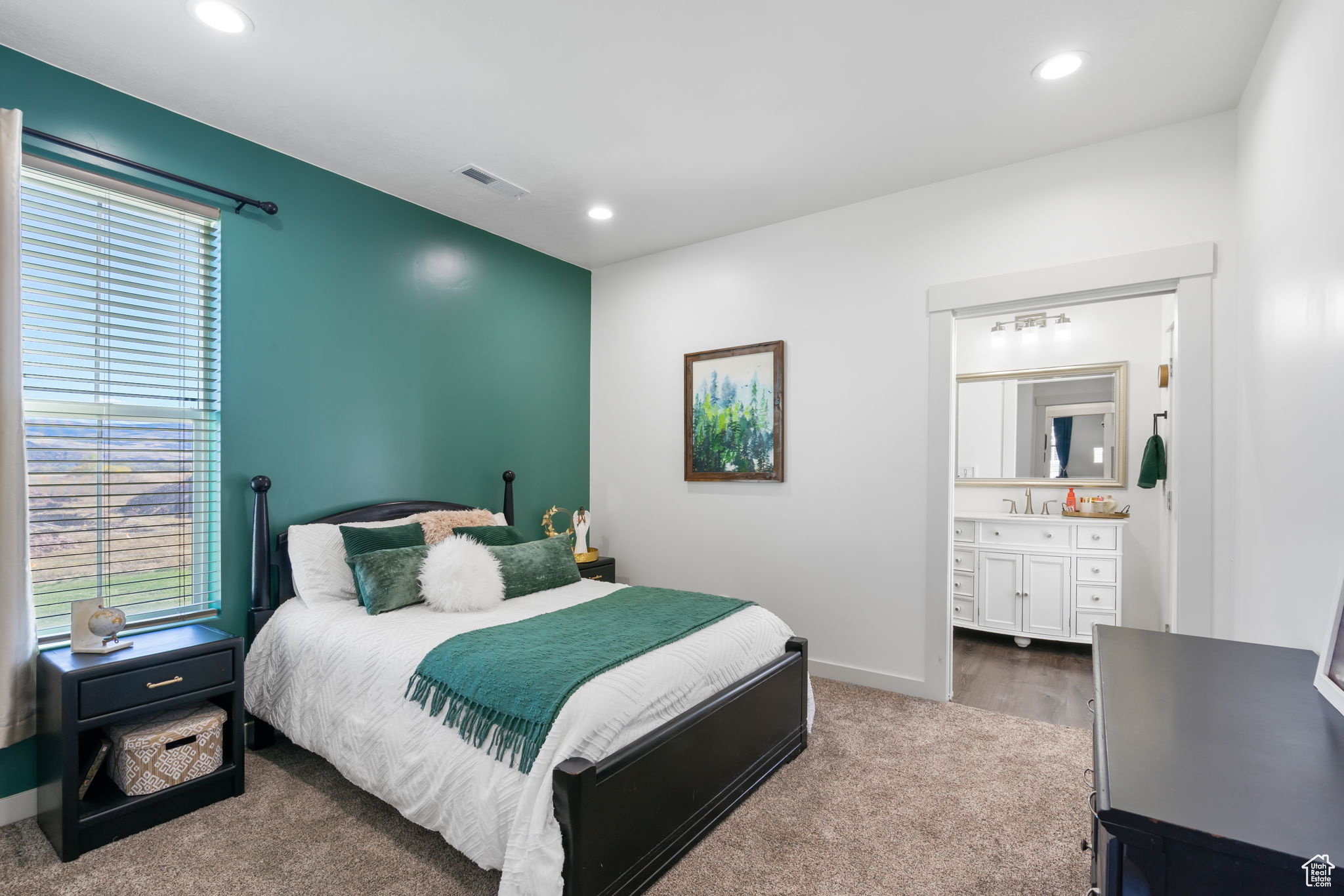 NORTH MEADOW - Residential