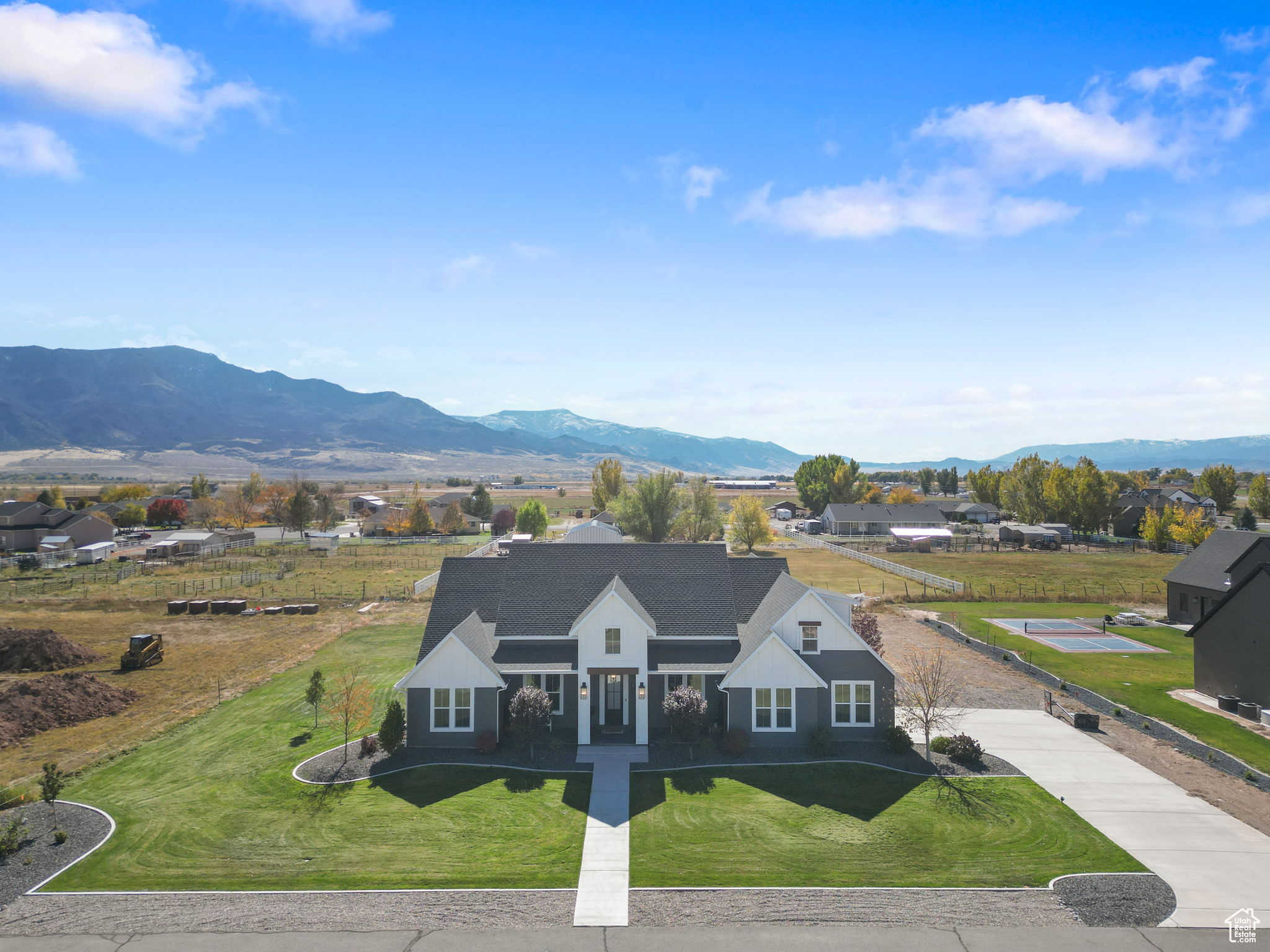 NORTH MEADOW - Residential