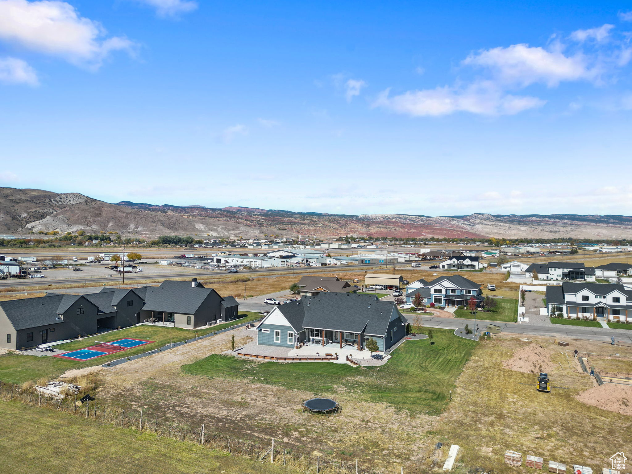 NORTH MEADOW - Residential