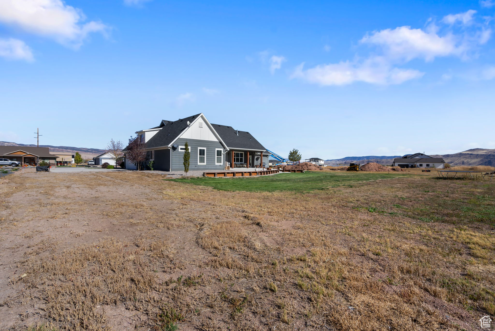 NORTH MEADOW - Residential