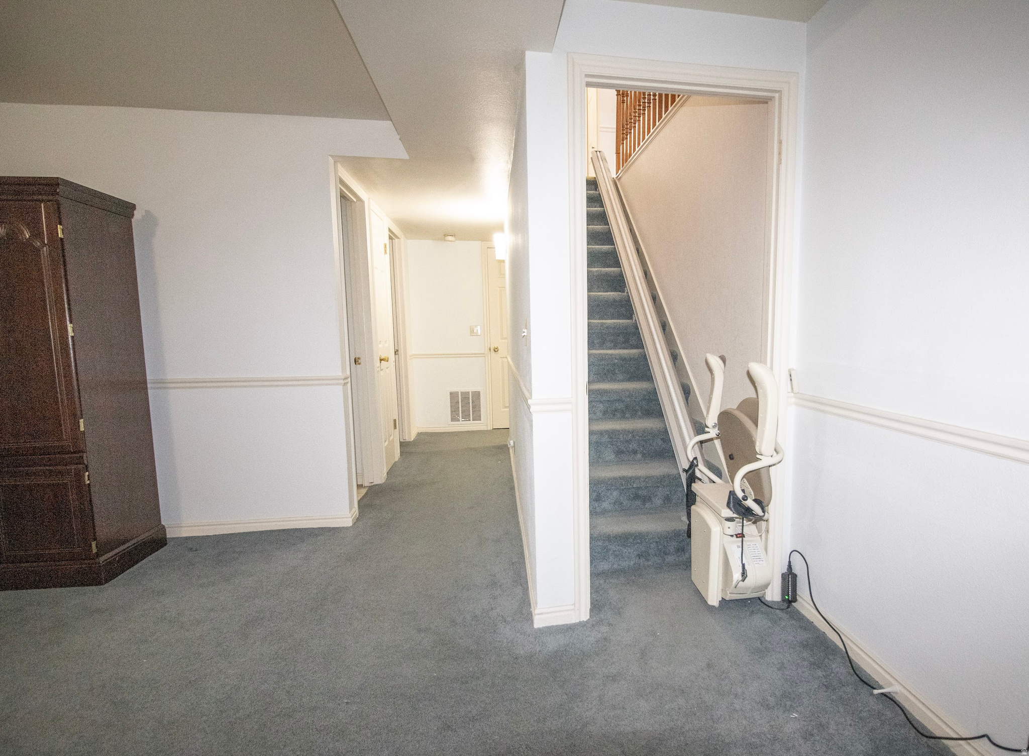 LAKECREST III - Residential