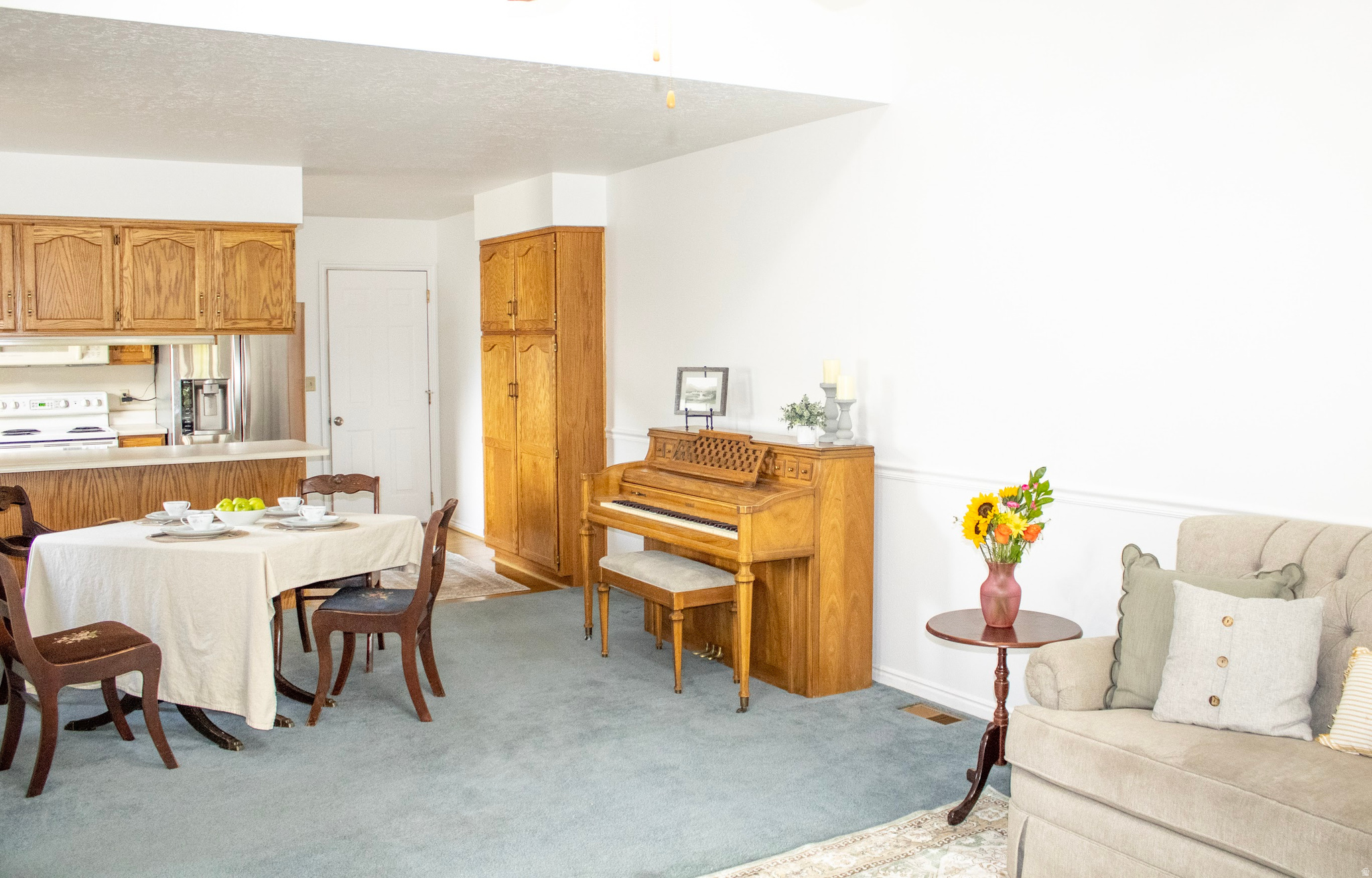 LAKECREST III - Residential