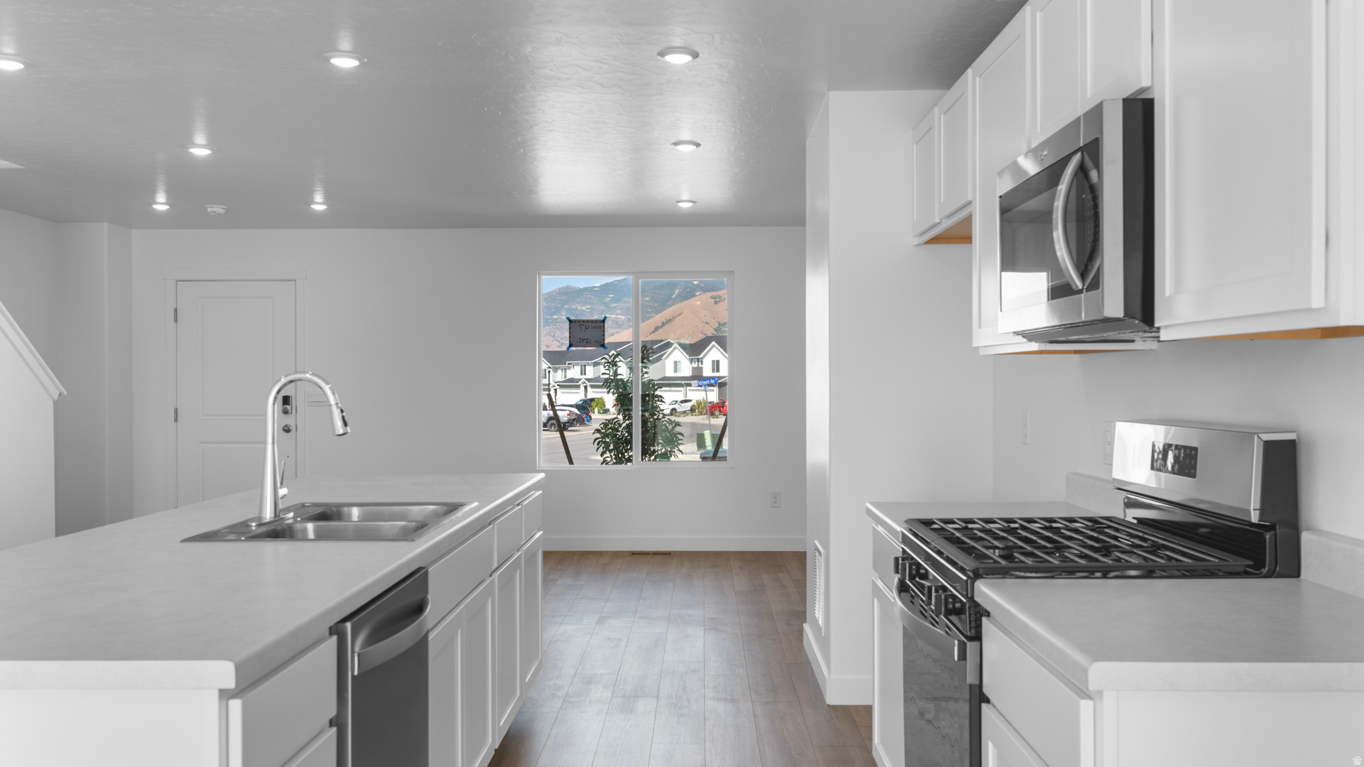 WESTERN ACRES - Residential