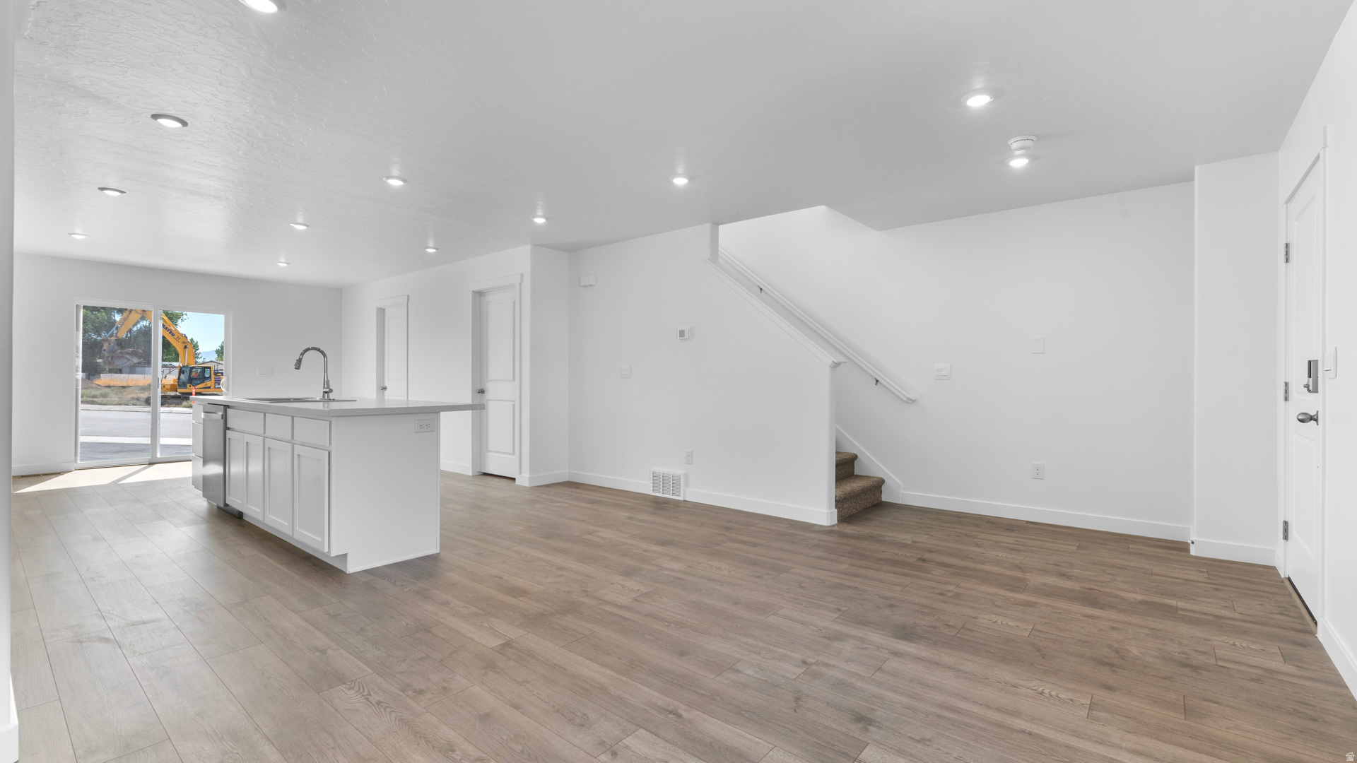 WESTERN ACRES - Residential