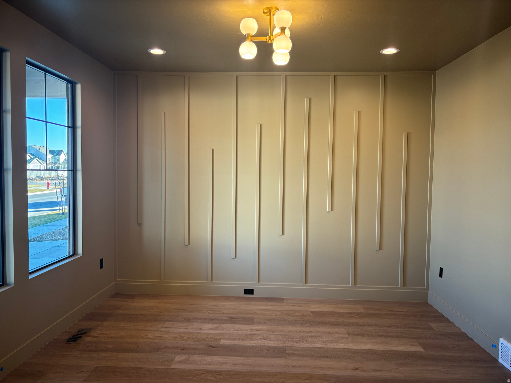 BEACON POINTE - Residential