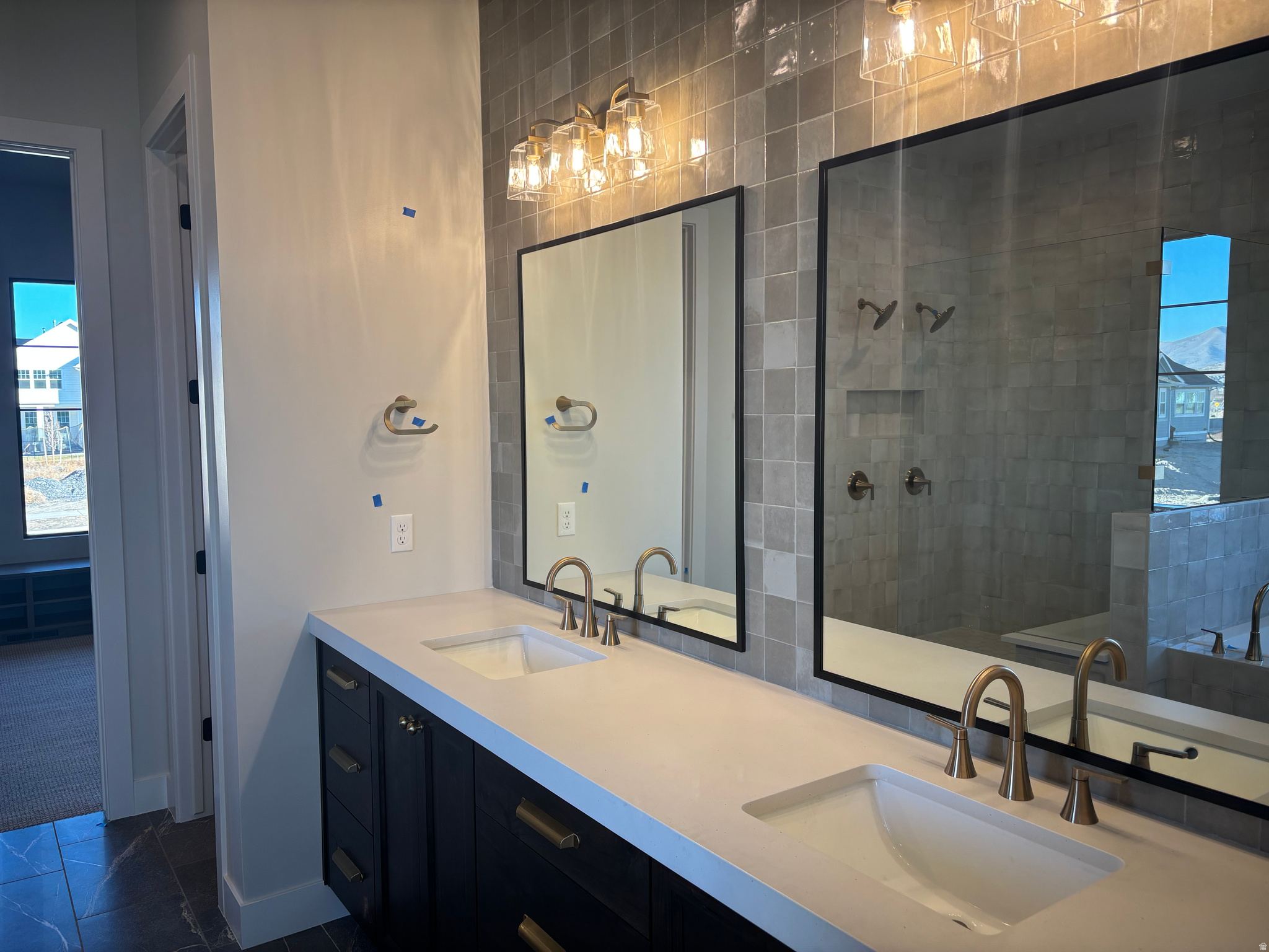 BEACON POINTE - Residential