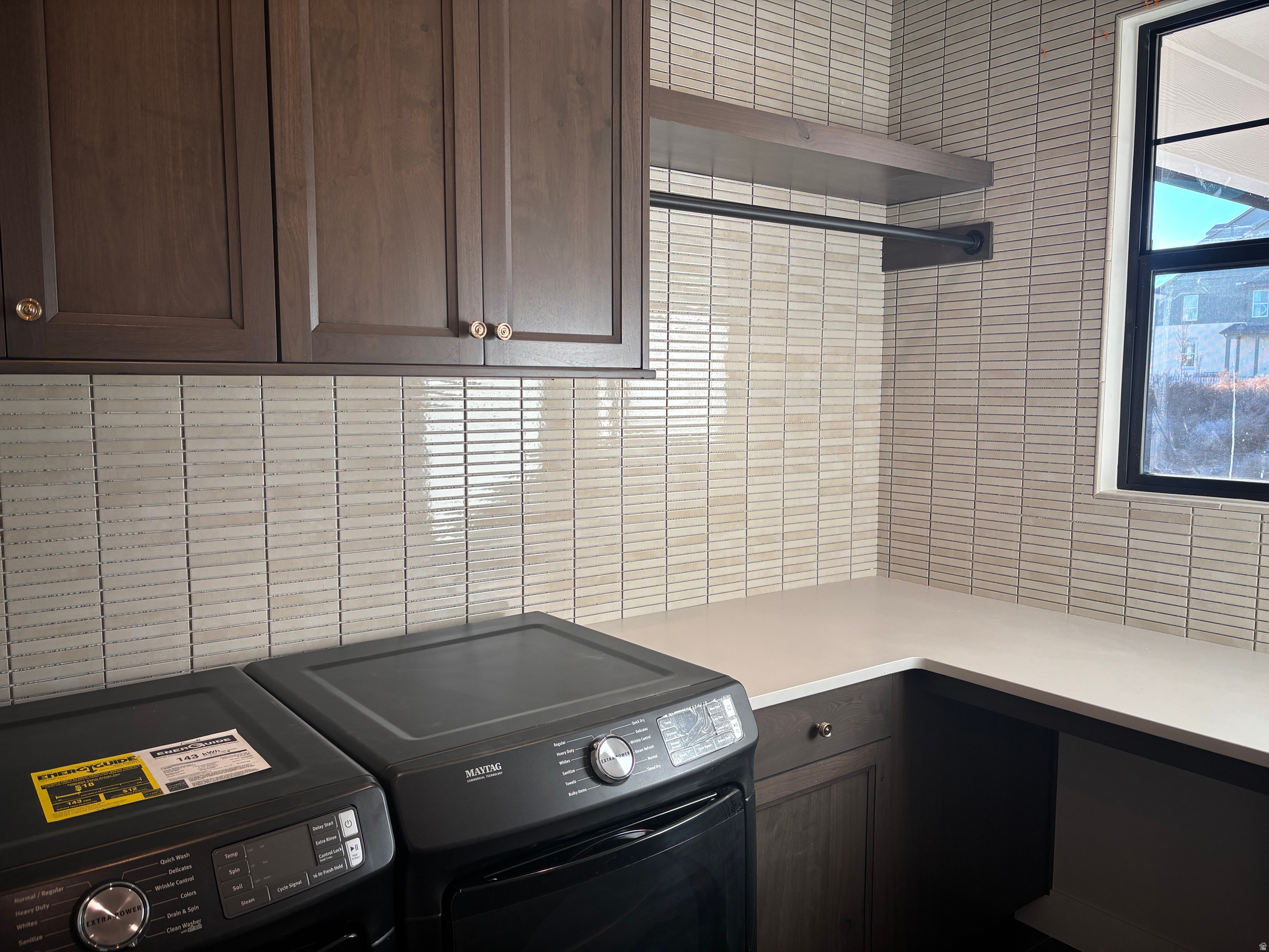 BEACON POINTE - Residential