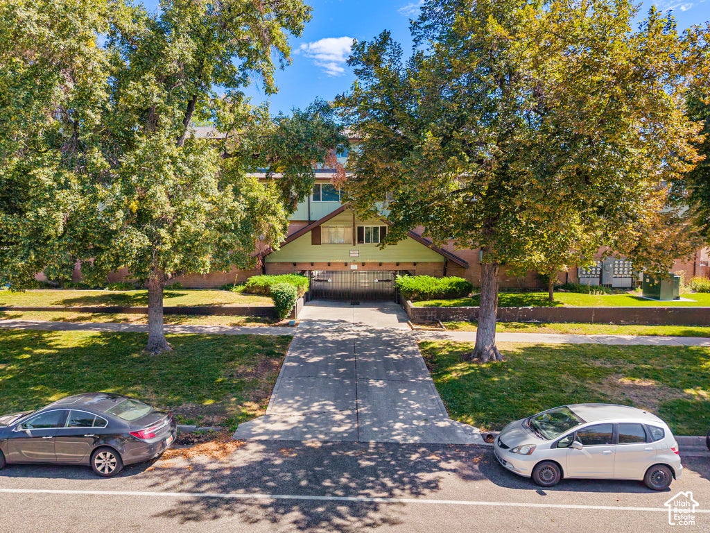 Photo of 131 S 1000 E, Salt Lake City, UT 84102 (MLS # 2188247)