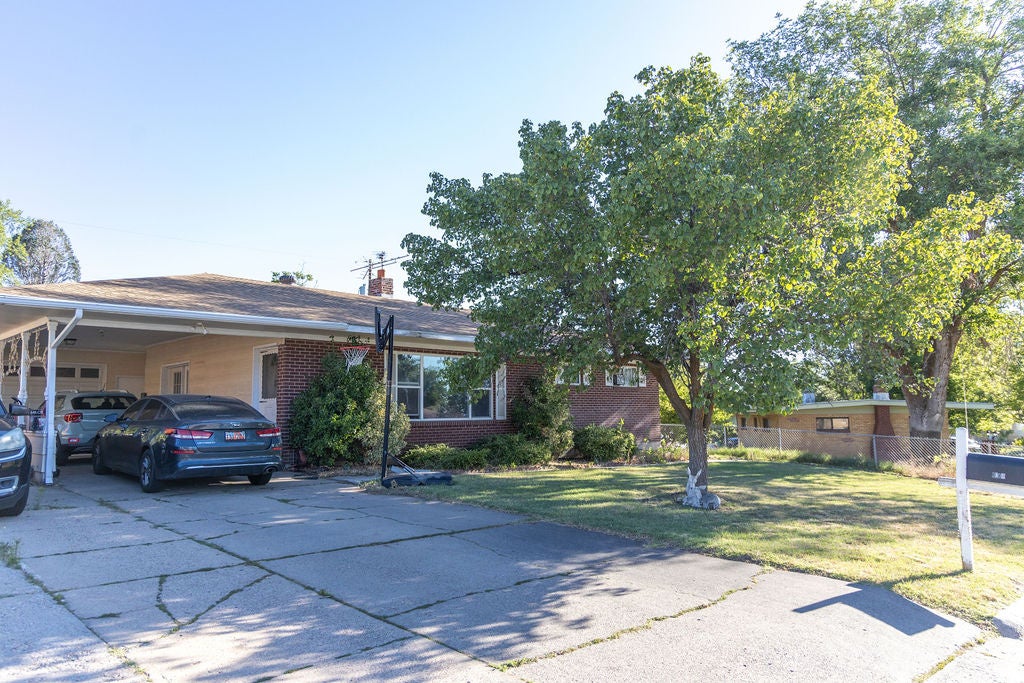 Photo of 2105 W 3875 S, Roy, UT 84067 (MLS # 2183581)